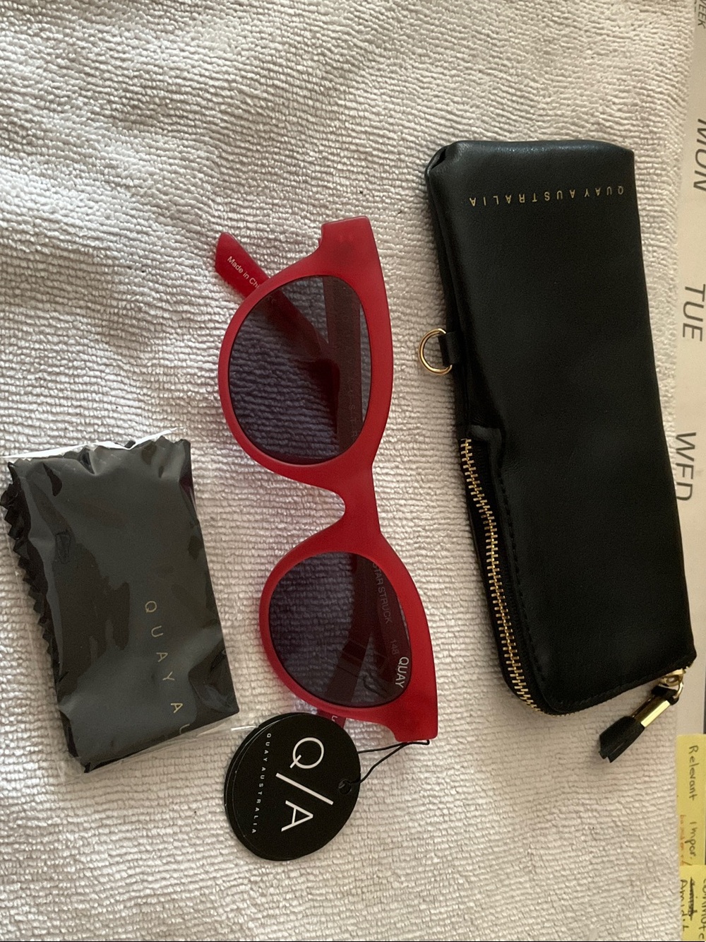 Quay Australia Red Cat-Eye Sunglasses with Black Case